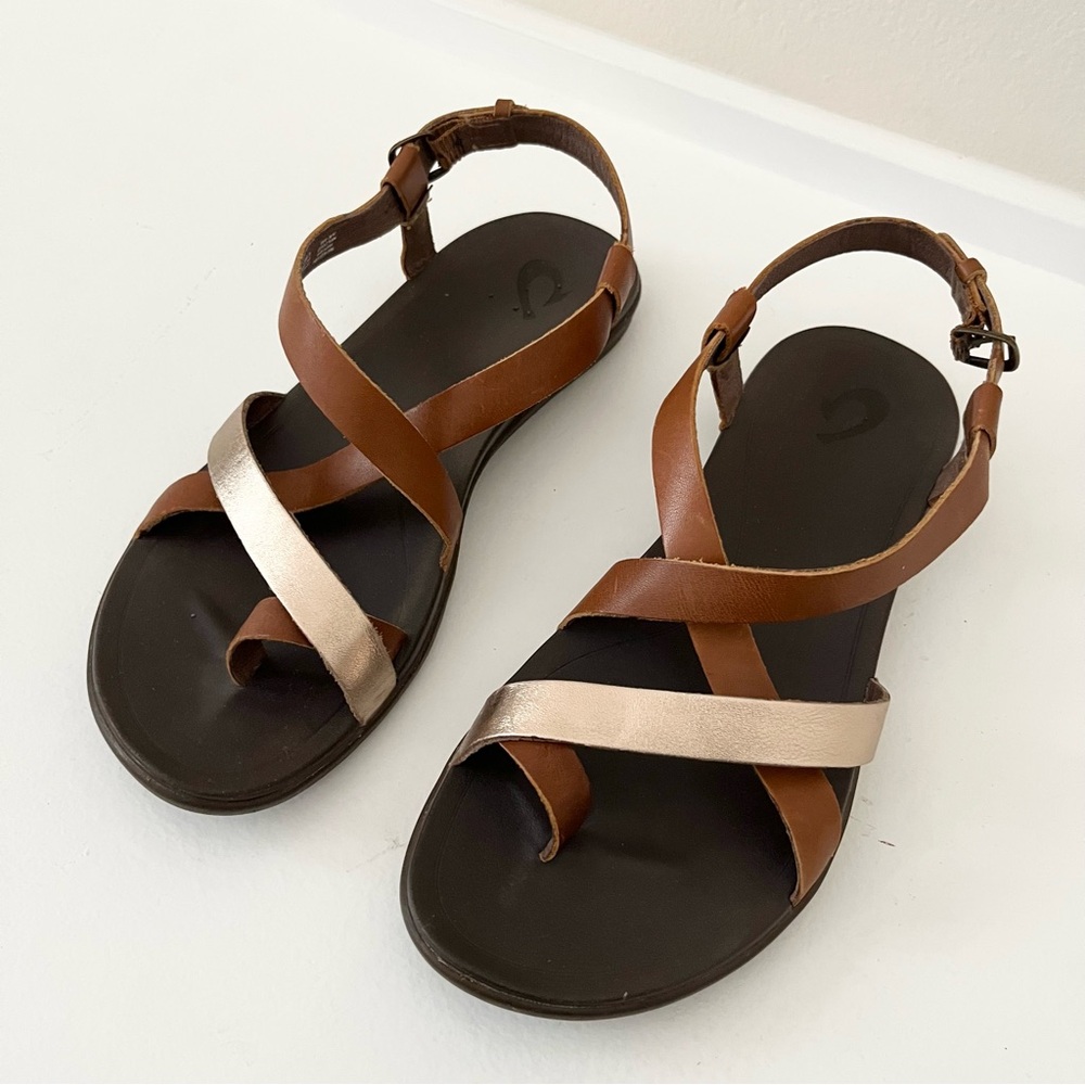 Olukai Upena Leather Strap Sandals